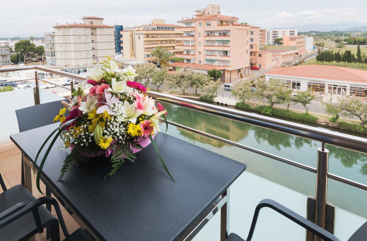 Inmosantos Apartamentos Daniel ロザス エクステリア 写真